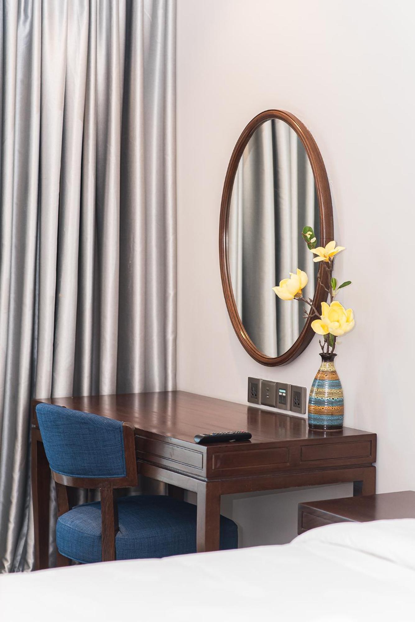 Luxury Apt Opposite Mykhe Beach Da Nang Exterior foto